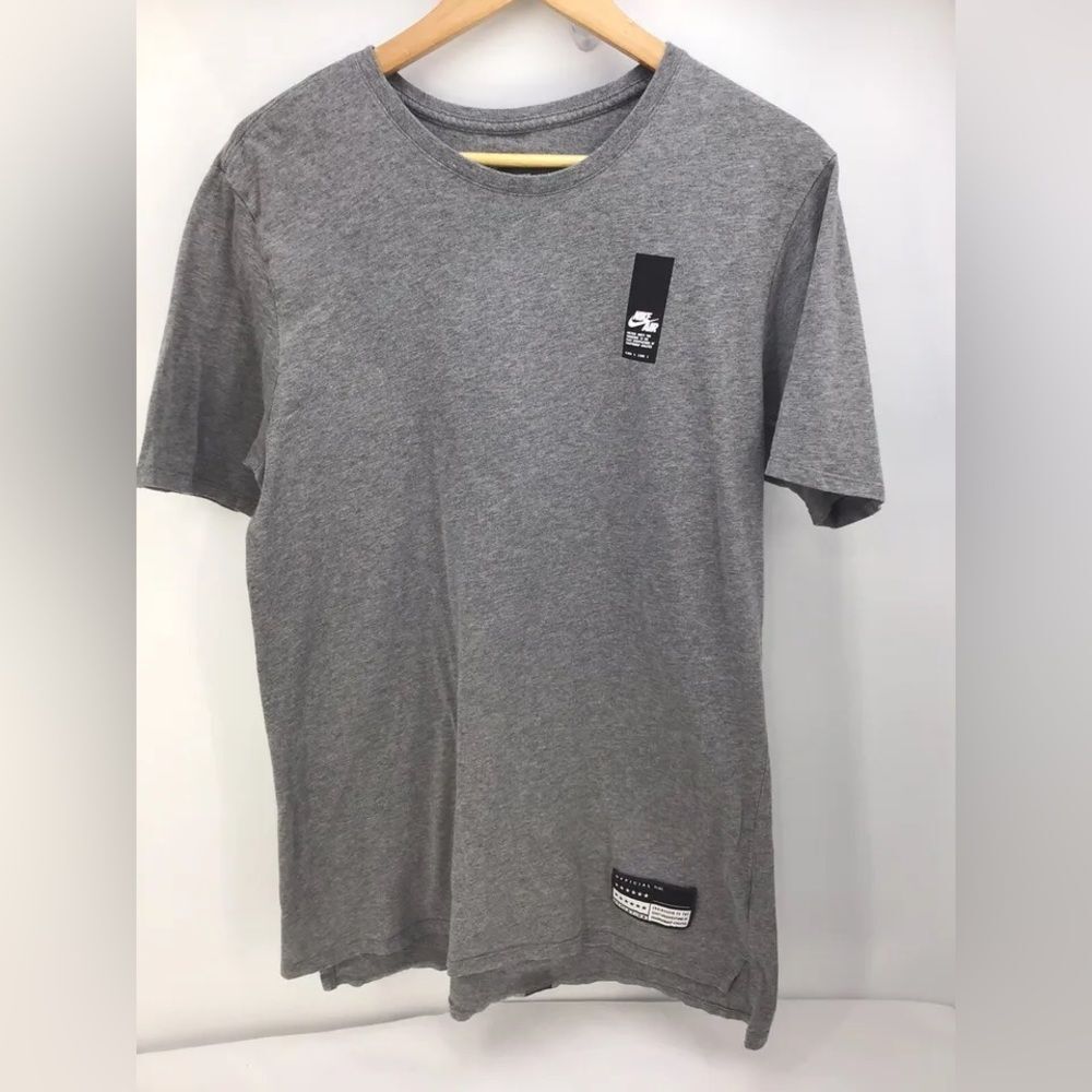 The Nike Tee Mens Short Sleeve Tee T-Shirt Top Size X Large Hi Low Hem